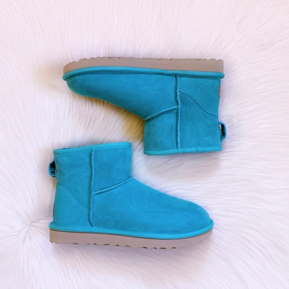 UGG Classic Mini II Boots In Clear Water - Picture 6 of 8